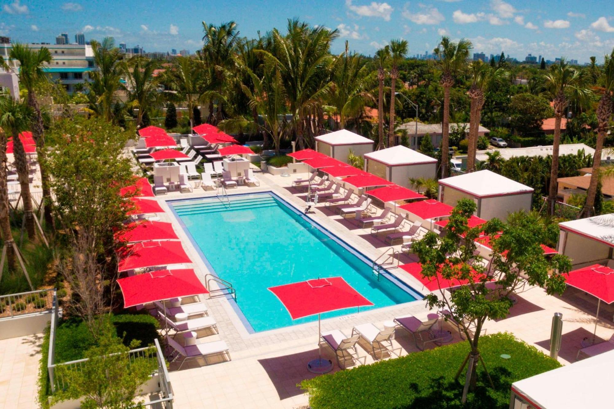 Residence Inn By Marriott Miami Beach Surfside Bagian luar foto