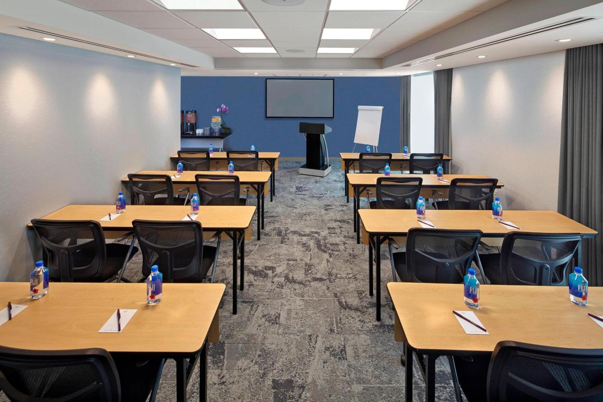 Residence Inn By Marriott Miami Beach Surfside Bagian luar foto