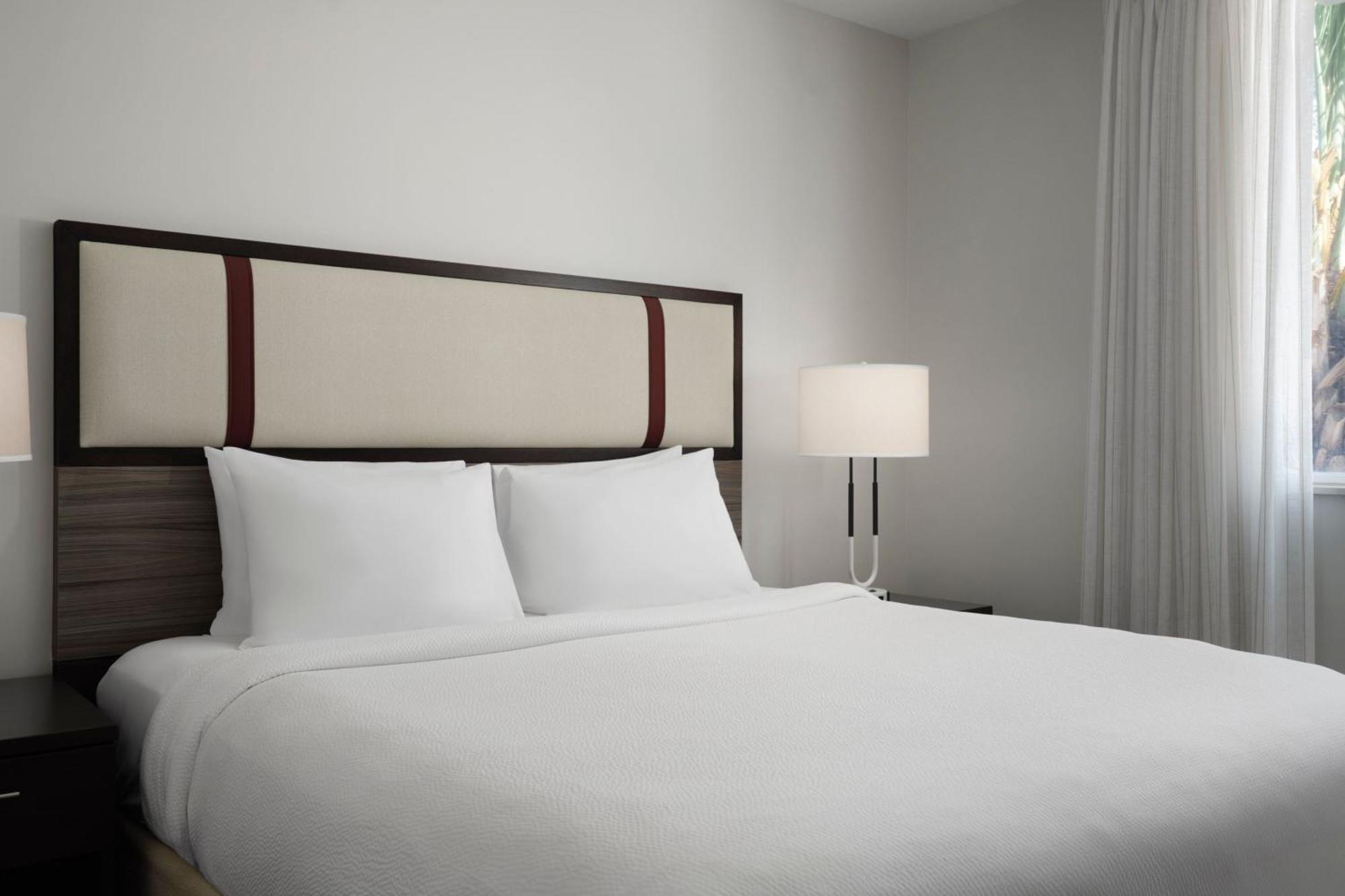 Residence Inn By Marriott Miami Beach Surfside Bagian luar foto