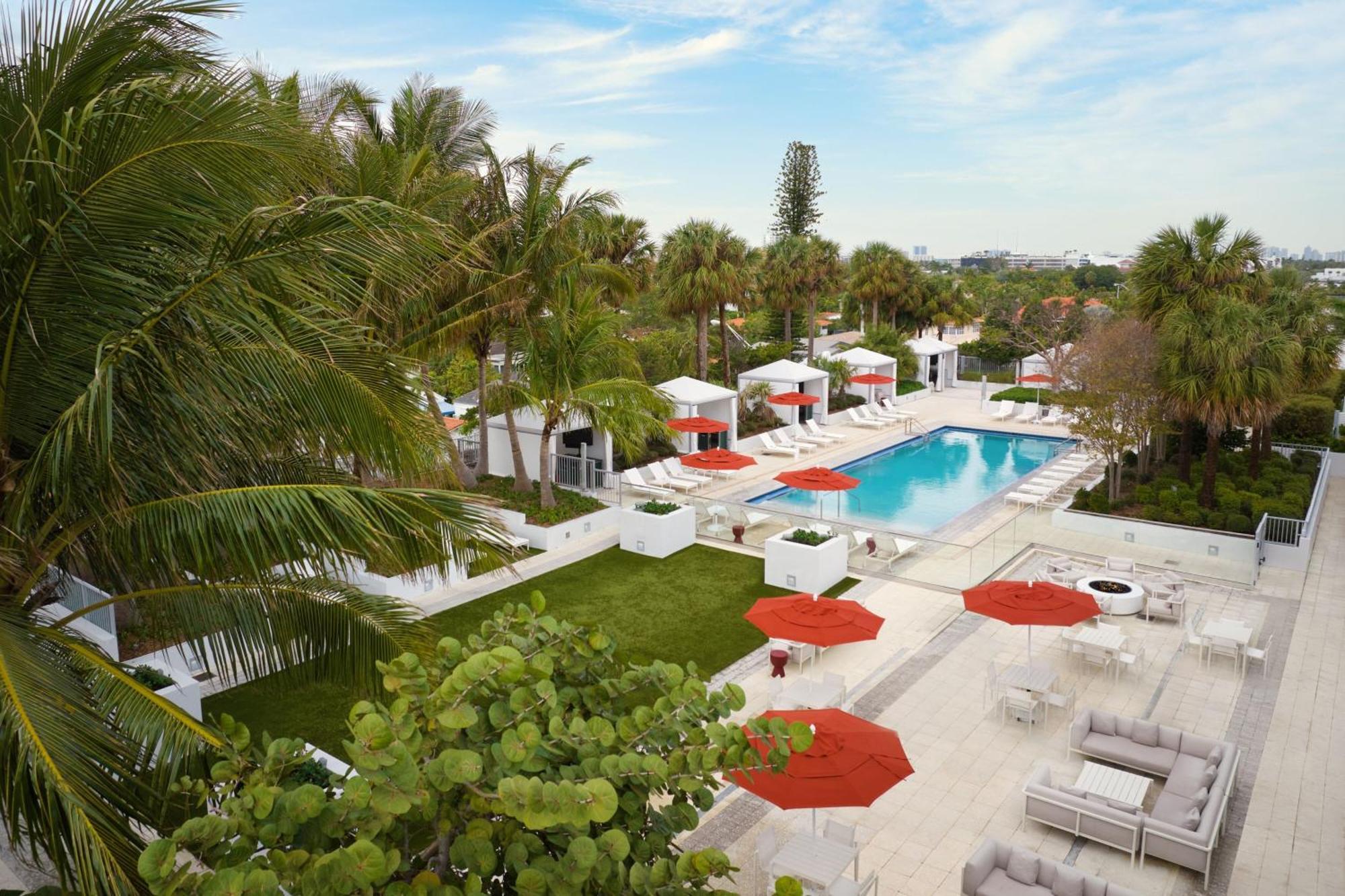 Residence Inn By Marriott Miami Beach Surfside Bagian luar foto