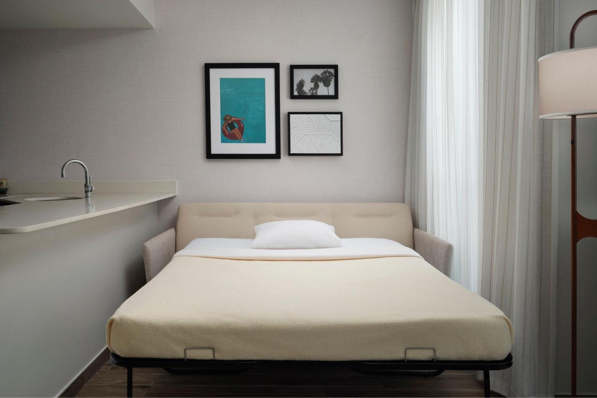 Residence Inn By Marriott Miami Beach Surfside Bagian luar foto